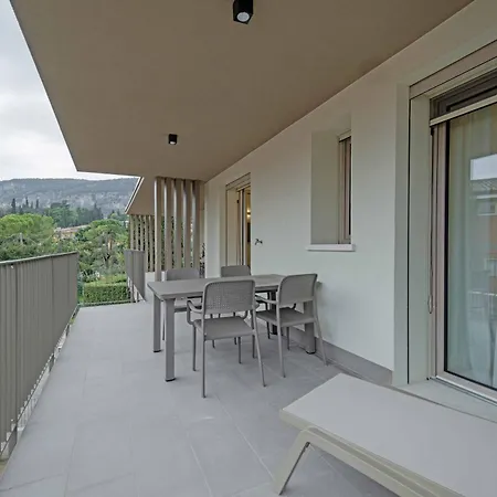 Apartmentsgarda - Residenza Eleonora *