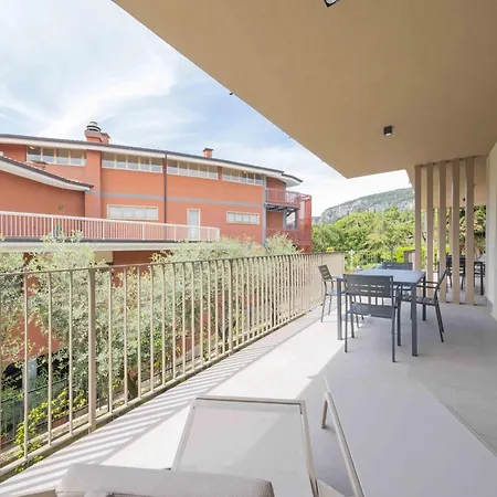 Apartmentsgarda - Residenza Eleonora * Garda (Verona)