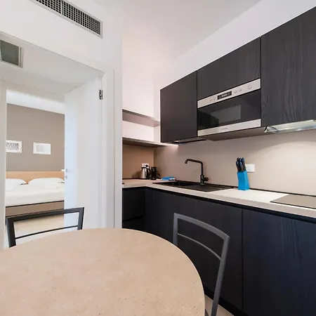 Apartmentsgarda - Residenza Eleonora * Garda (Verona)