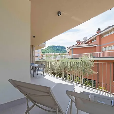 Apartmentsgarda - Residenza Eleonora Apartment *