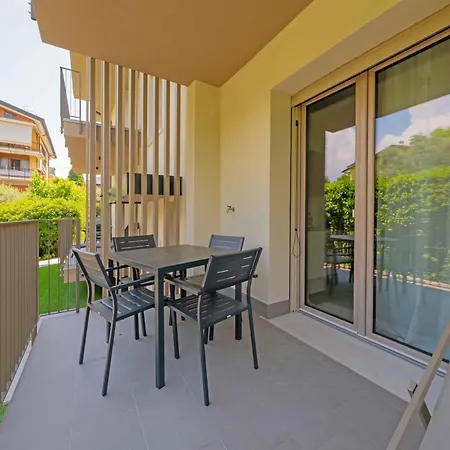 Apartmentsgarda - Residenza Eleonora Lägenhet *
