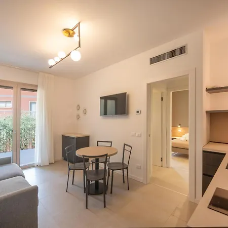 Apartmentsgarda - Residenza Eleonora * Garda (Verona)